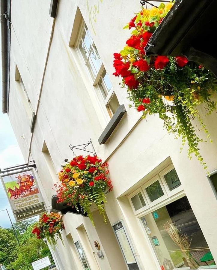 The Coach And Horses Inn Chepstow Bagian luar foto