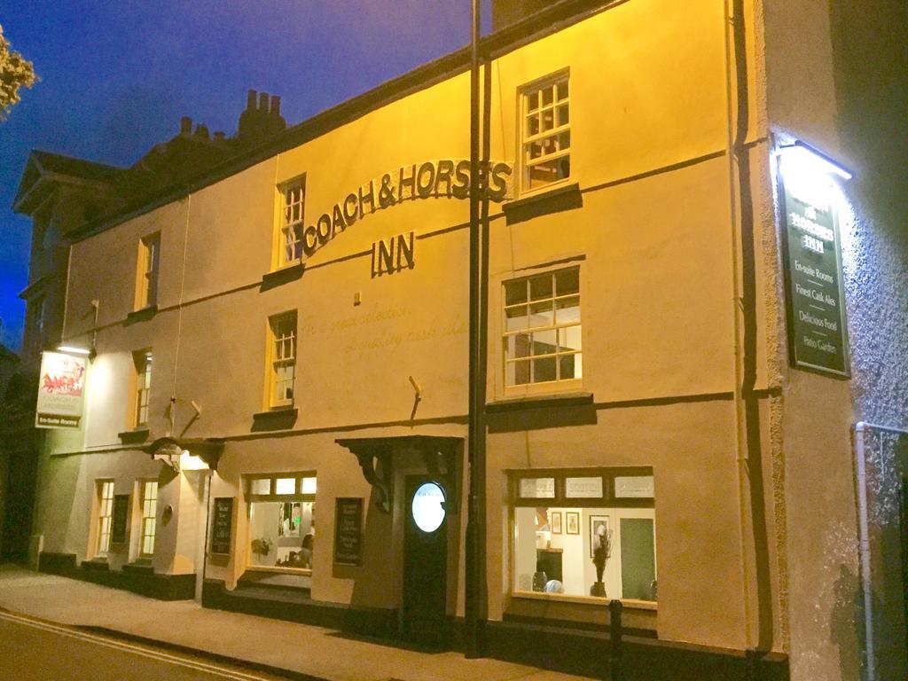 The Coach And Horses Inn Chepstow Bagian luar foto