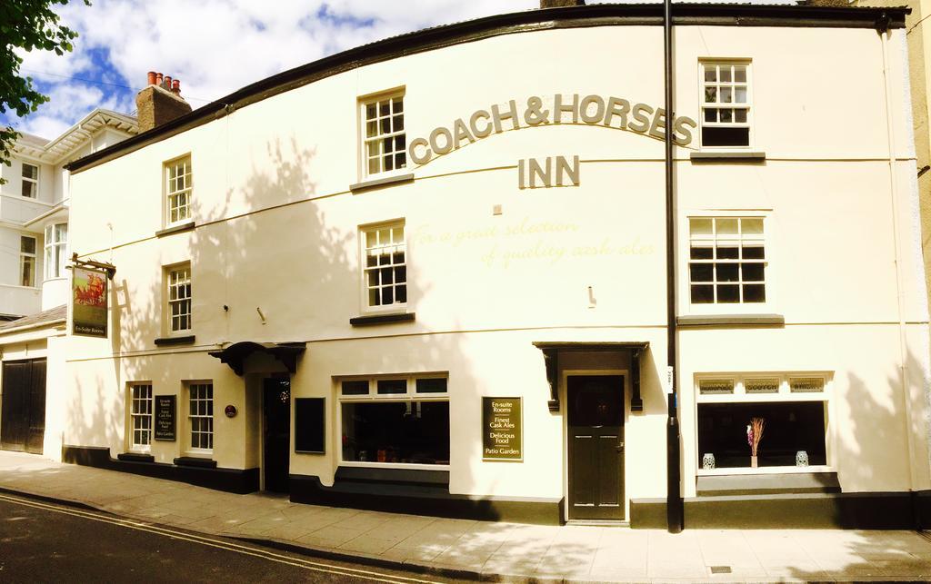 The Coach And Horses Inn Chepstow Bagian luar foto